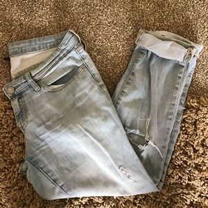 Gap Boyfriend Fit Coupe Jeans